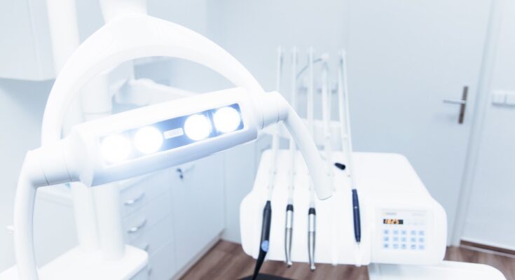 therapeutic dental equipment market