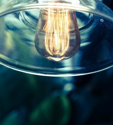 Organic Light Emitting Diode (OLED) Market