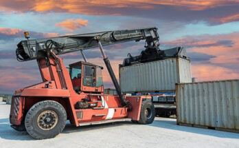 Port & Material Handling Equipment Vehicle Global Market